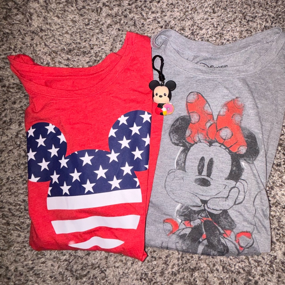 Red Disney Mickey Stars & Stripes  T-Shirt
& Grey Minnie Mouse + Mickey keychain
